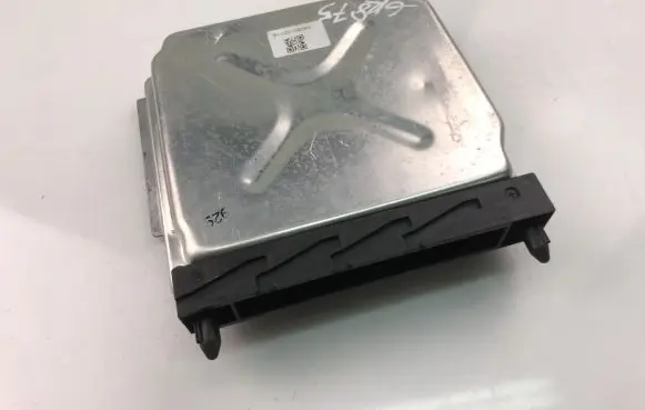 Volvo V70 Engine control unit/module ECU 08692554A