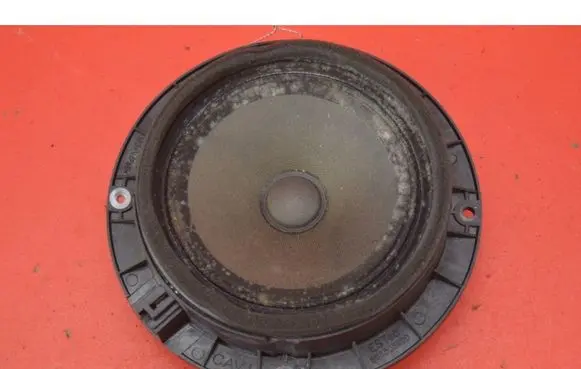 Hyundai i30 Subwoofer speaker 963302H000