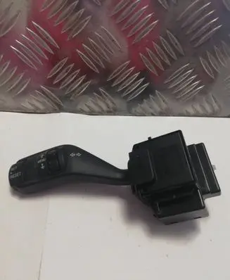 Ford Focus Indicator stalk 4M5T13335BD 090CT21AAR1