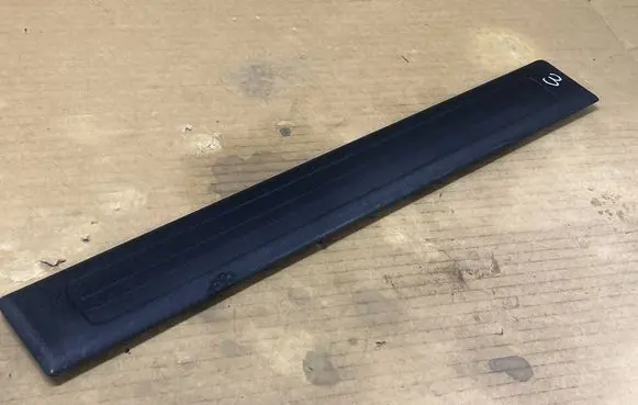 Mercedes-Benz GL X164 Front sill trim cover A1646800435 1646800435