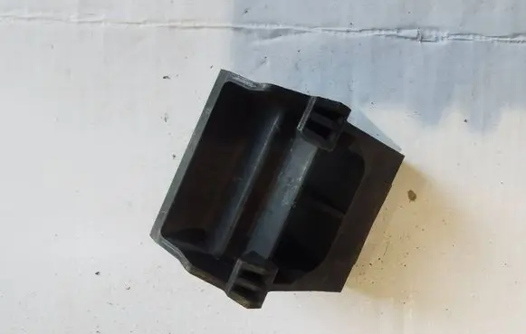 BMW 5 E60 E61 Radiator mount bracket 17117542517