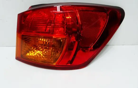 Lexus IS 220D-250-350 Rear/tail lights