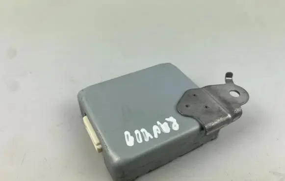 Toyota RAV 4 (XA50) Gateway control module 8657242040