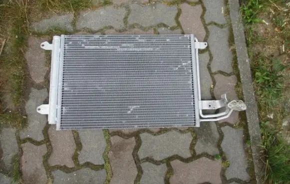 Volkswagen Golf VI A/C cooling radiator (condenser) 1K0820411N