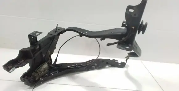 Mercedes-Benz E W212 Headlight/headlamp mounting bracket PP212620022