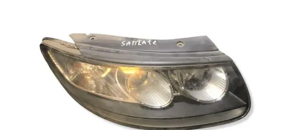 Hyundai Santa Fe Headlight/headlamp 
