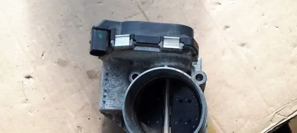 Audi A4 S4 B8 8K Throttle valve 06E133062G