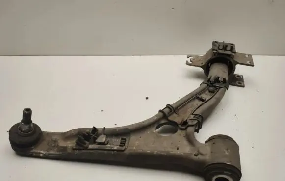 Mercedes-Benz B W246 W242 Front lower control arm/wishbone A2463301807