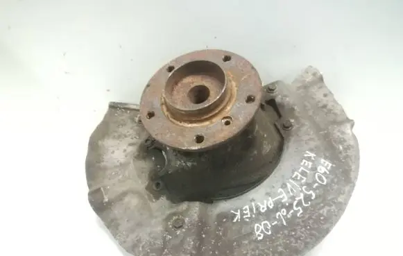 BMW 5 E60 E61 Front wheel hub