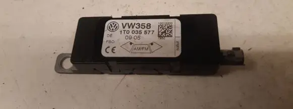 Volkswagen Touran I Antenna control unit 1T0035577
