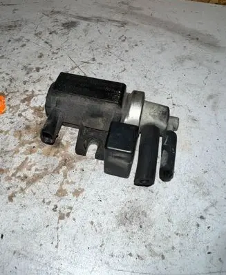 Mercedes-Benz C W203 Turbo solenoid valve A0041539328