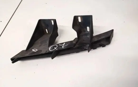 Audi Q7 4L Front bumper mounting bracket 4l0807334
