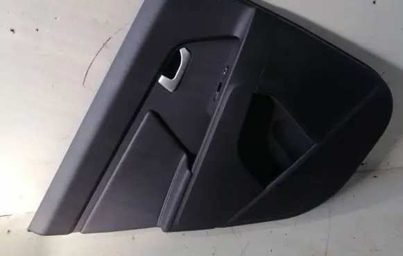 KIA Sportage Coupe rear side trim panel 833013U040 8330130040X1 P7DA20069