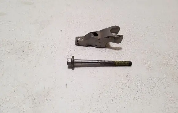 Land Rover Evoque II Fuel Injector clamp holder