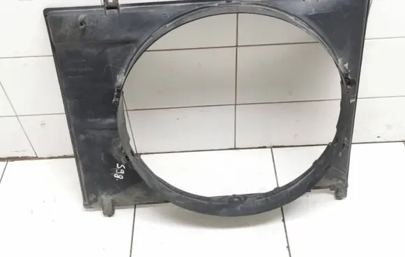 Mitsubishi Pajero Radiator cooling fan shroud Mr404894 Mr497044 Mr481290
