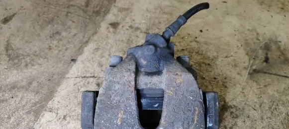 Volvo S40 Front brake caliper
