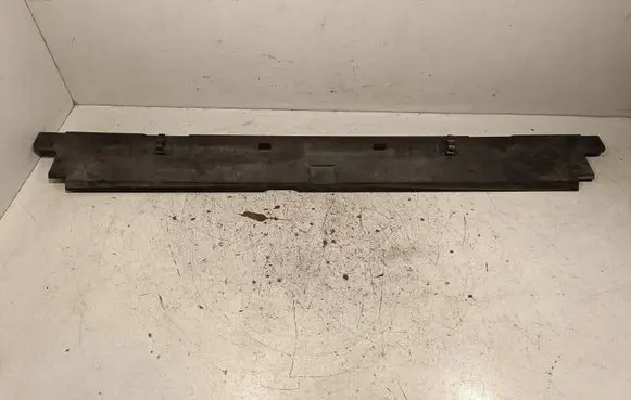 BMW 4 F32 F33 Radiator trim 7600543 15272311