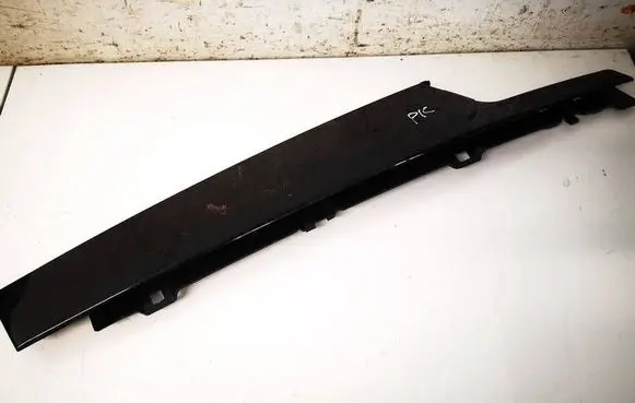 Audi Q4 e-tron Front door glass trim molding 89A837901