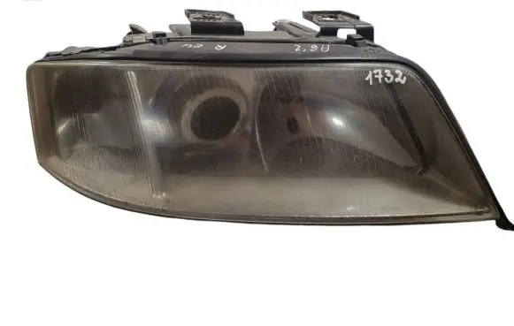 Audi A6 S6 C5 4B Headlight/headlamp 084461112R
