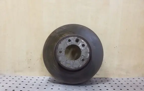 Volkswagen Touareg II Front brake disc