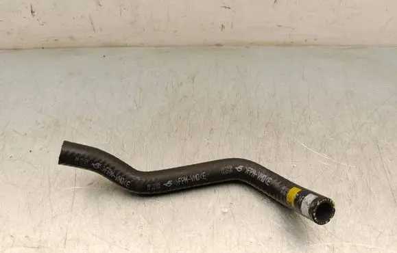 Volvo XC40 Engine coolant pipe/hose 32140081