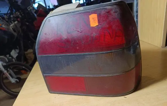 Renault 19 Car ashtray 7700783994