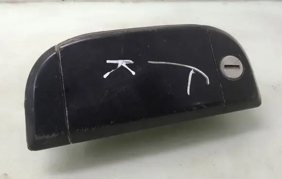 Volkswagen Transporter - Caravelle T4 Front door exterior handle 701837209