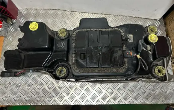 Citroen Jumper AdBlue liquid reservoir P1012340