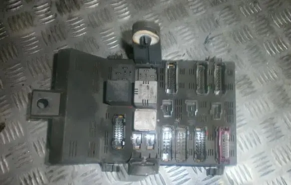 Renault Laguna I Fuse box set