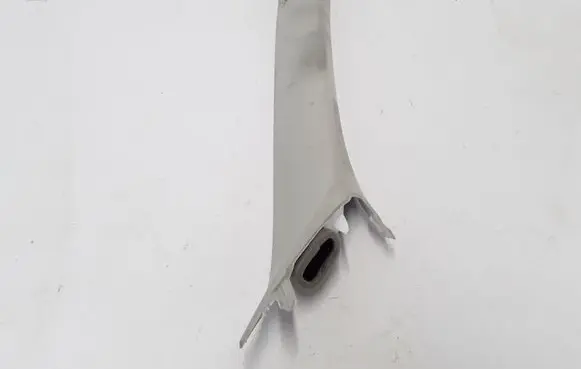 Other sill/pillar trim element