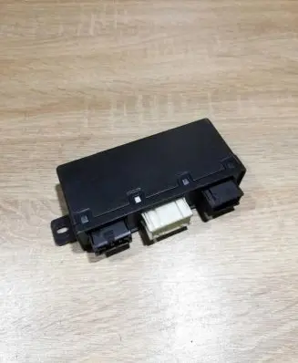 BMW 5 E39 Door control unit/module 6904254