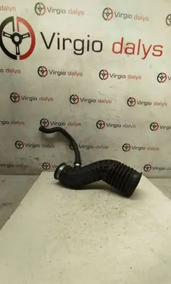 Nissan Qashqai Turbo air intake inlet pipe/hose 1022314S01