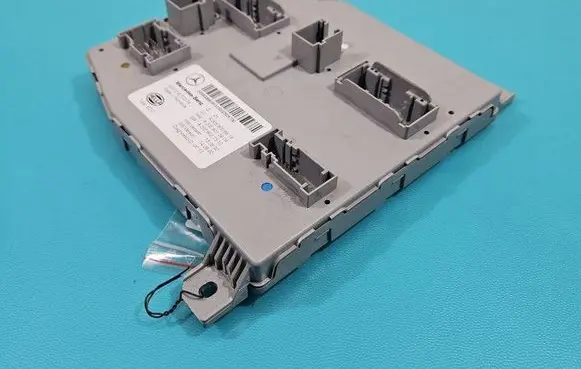 Mercedes-Benz C W205 Central body control module A2229027310 IMPRK1479076