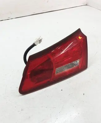 Lexus IS 220D-250-350 Tailgate rear/tail lights