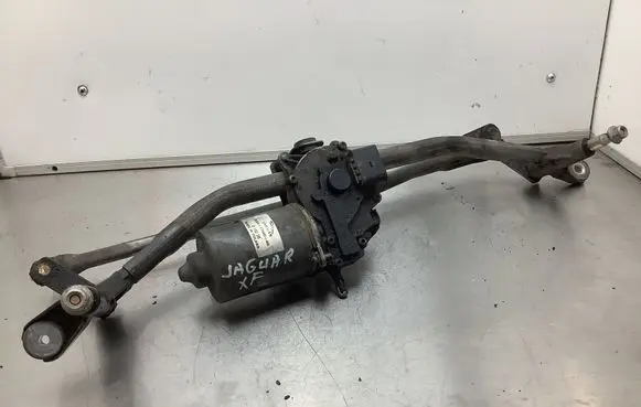 Jaguar XF X250 Front wiper linkage and motor 8X2317500AD