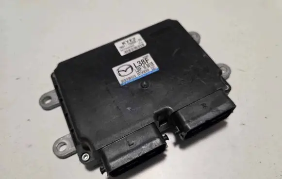Mazda 6 Engine control unit/module L38F18881B
