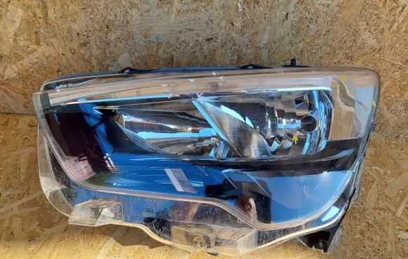Opel Combo E Headlight/headlamp 9816825580 90174565 3456426
