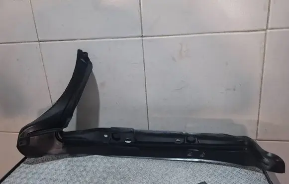 Audi A4 S4 B8 8K Fender end trim 8K0821111A