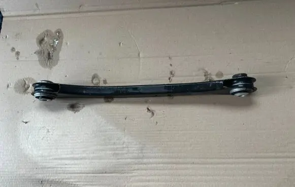 BMW 5 G30 G31 Rear upper control arm/wishbone 6861127