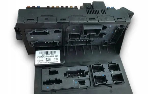 Mercedes-Benz E W211 Other control units/modules 2115457701