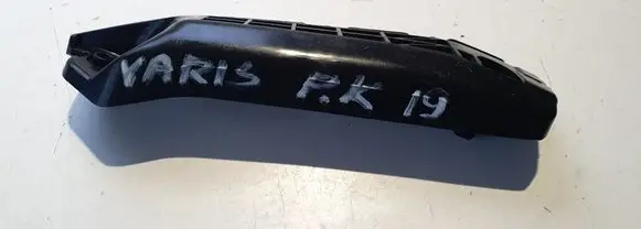 Toyota Yaris Front bumper mounting bracket