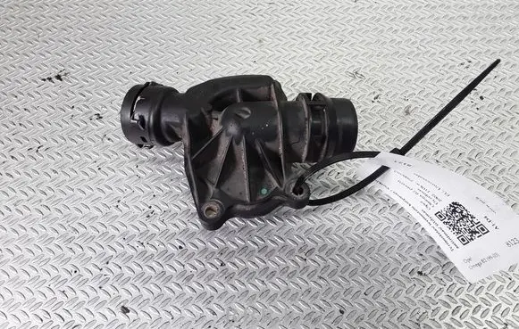 Opel Omega B2 Thermostat/thermostat housing 2354056