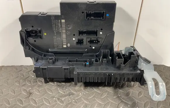 Mercedes-Benz E W212 Fuse module 5DK00962057