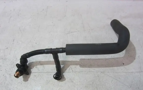 BMW X3 F25 Breather hose/pipe 11157581815