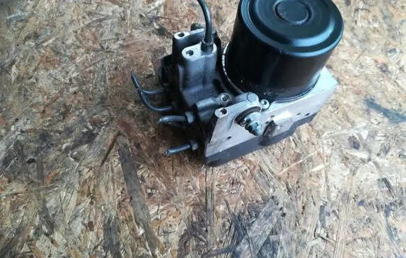 Lexus IS 220D-250-350 ABS Pump 4454053040 1338008000
