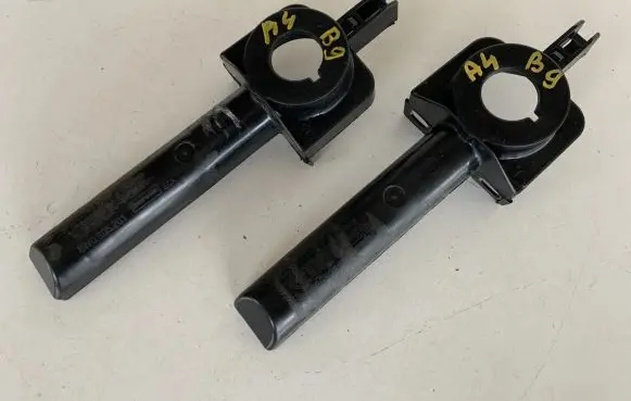Audi A4 S4 B9 Radiator mount bracket 8W0805201