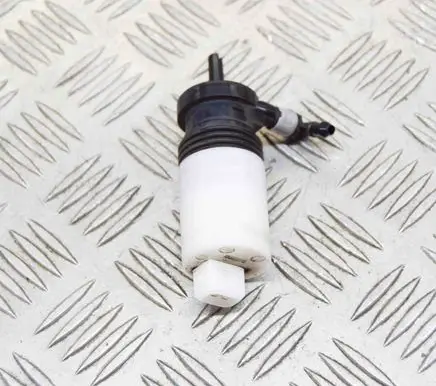 Volvo XC60 Windscreen/windshield washer pump 814411 140708B