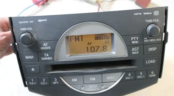 Toyota RAV 4 (XA30) Radio/CD/DVD/GPS head unit 8612042220 CQTT3571A W58824