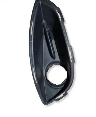 Chrysler Pacifica Front fog light trim/grill 68229006AA