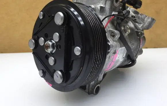 Renault Arkana Air conditioning (A/C) compressor (pump) 01526805161 926004536R